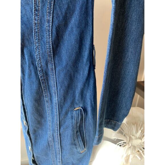 Boohoo Denim Dress Button Down Long Sleeve Jean Pockets NWT Size 6 - Picture 4 of 16